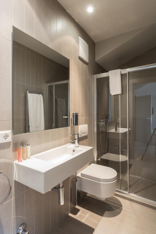 Four Stars Aparthotel Люксембург Екстериор снимка